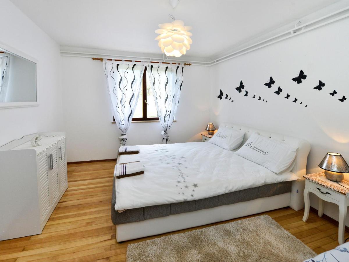 Apartment Kuki - PRC159 Porec Bagian luar foto